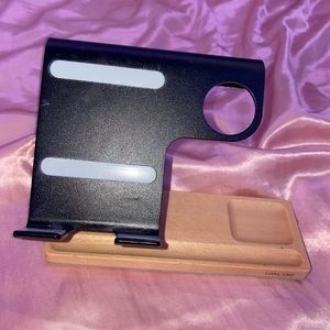 iPhone, Airpod, and Apple Watch Charger and holder